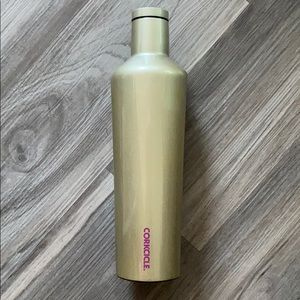 Corcicle Canteen Water bottle